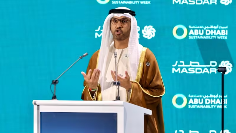 UAE Unveils Groundbreaking Renewable Energy Facility