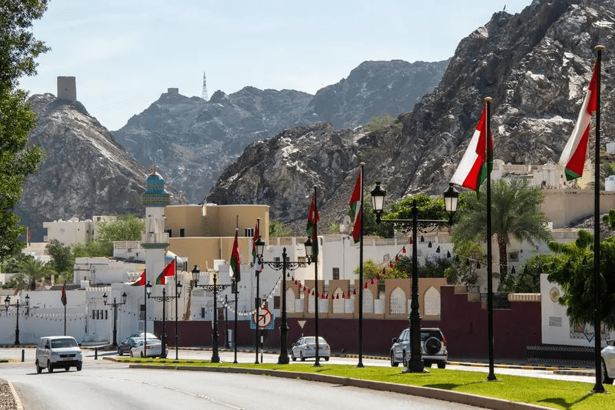 Oman Unveils Ambitious Plans for Renewable Energy Expansion