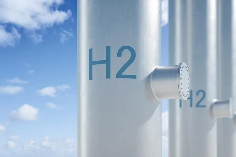 Oman Advances Liquid Hydrogen Export Project with Feasibility Studies