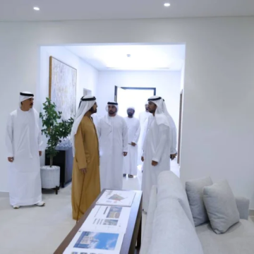 Sheikh Mohammed Reviews Dhs1.4 Billion Housing Project for Emiratis