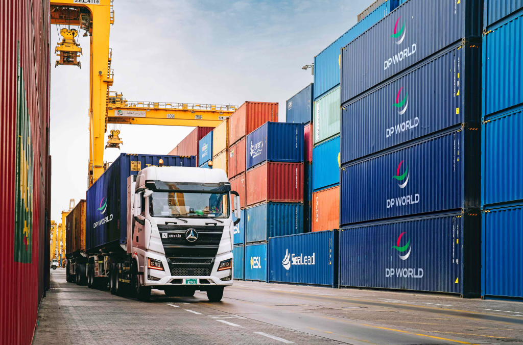 DP World Partners with Einride to Launch Electric Freight Operations at Jebel Ali Port