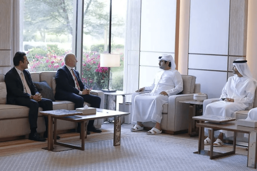 Maktoum bin Mohammed Discusses Collaboration with Mastercard CEO