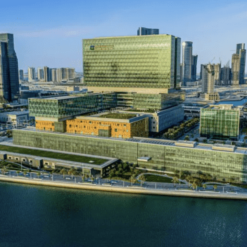 Cleveland Clinic Abu Dhabi Achieves Milestone with World's First Robotic-Assisted Transcontinental Therapy for Prostate Cancer Cleveland Clinic Abu Dhabi Achieves Milestone with World's First Robotic-Assisted Transcontinental Therapy for Prostate Cancer