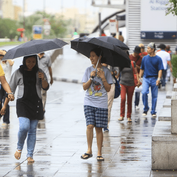 UAE's NCM Conducts Over 100 Cloud Seeding Flights Amid Decreased Rainfall