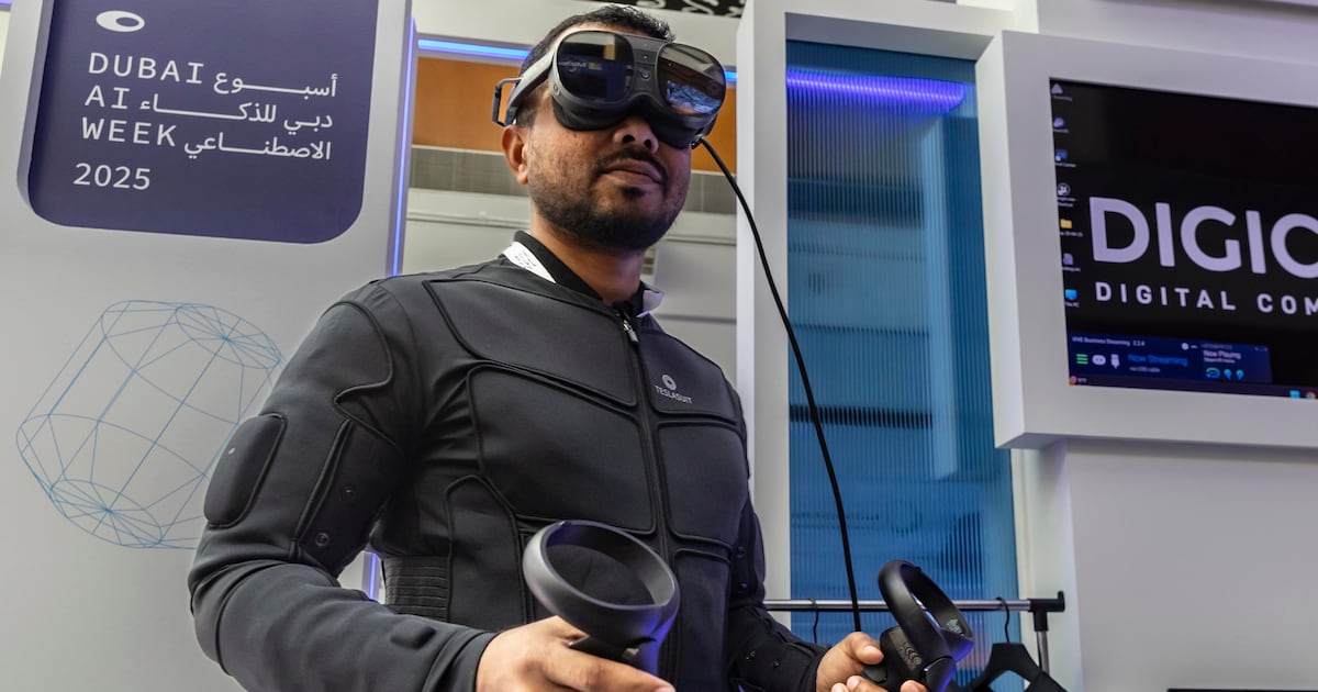 AI Digital Twins for Dubai Employees Expected by 2027