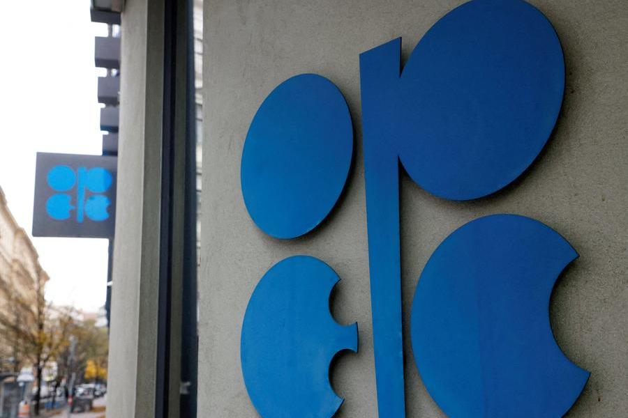 OPEC+ to Meet on May 5 to Discuss June Oil Output Increase