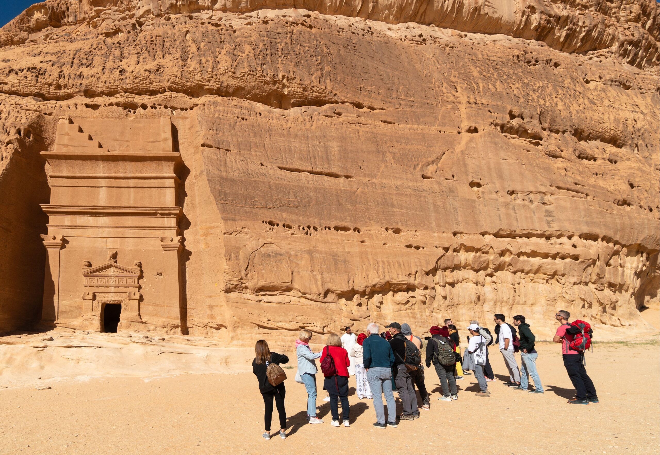 Saudi Arabia Expands VAT Base Amid Falling Oil Prices