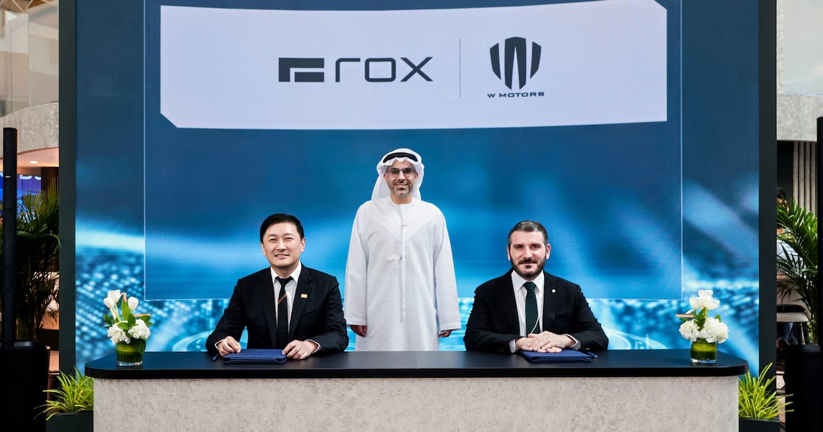 ROX Motor Partners with W Motors to Manufacture New Energy Vehicles in the UAE