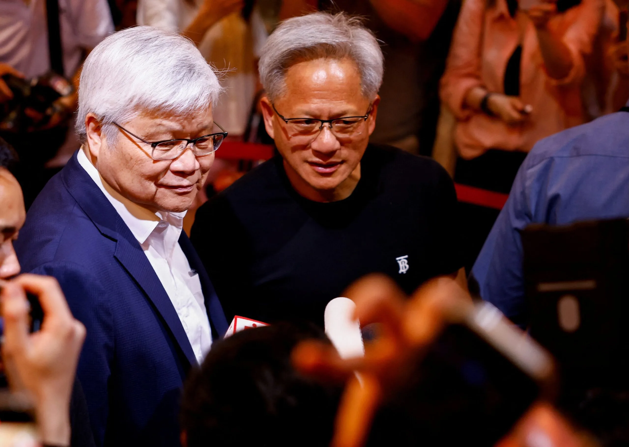 Taiwanese Chipmaker TSMC Resumes Talks for UAE Factory Development