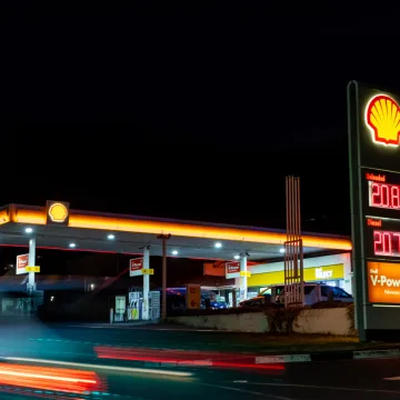 425426785-scaled-1.jpg Adnoc Focuses on Retail Expansion Amid EV Network Challenges