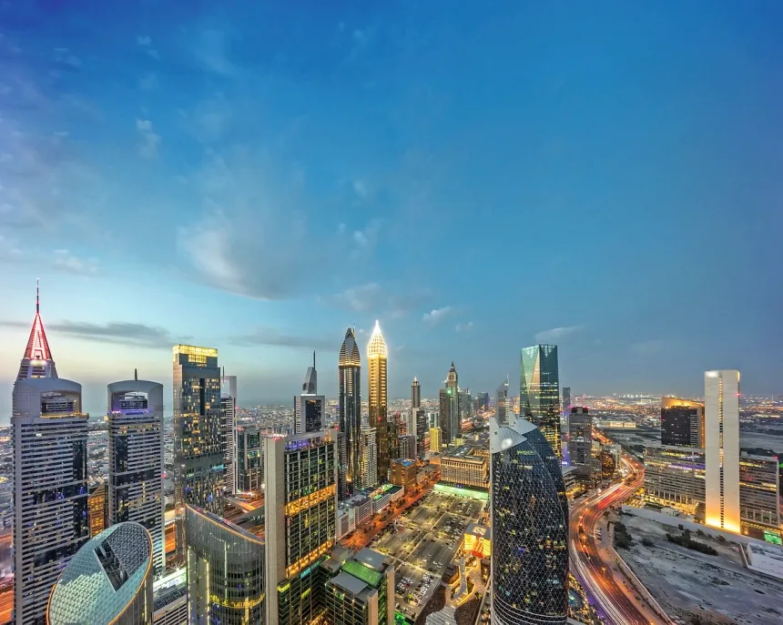 KT_b7ac2image_story.webp UAE Sees Record Foreign Direct Investment of Dh177.3 Billion