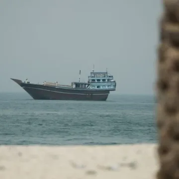 hormuz-july-r1784045517-0-640x480-1.webp Trump Shifts Focus from Hormuz Fees to Gulf Investment Deals