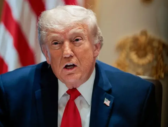Trump Abandons Hormuz Transit Fee Plan, Focuses on Gulf Investments