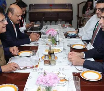 Strengthening Ties: India’s Goyal Meets UAE and Indonesia Ministers